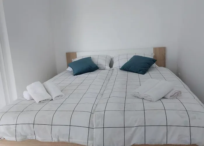 Prenocisce Cernosa Apartma شقة