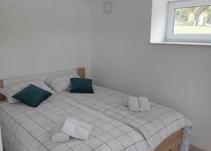 Prenocisce Cernosa Apartma شقة