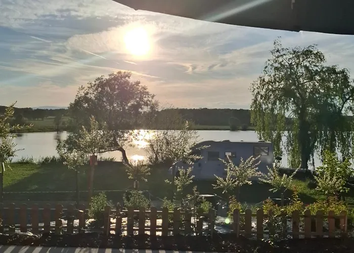 Prenocisce Cernosa Apartma شقة